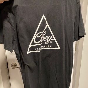 Obey tee
